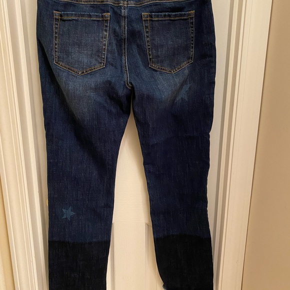 CAbi 3937 Slim Boyfriend Jeans Star Print Celebrity Wash Raw Hem - Picture 2 of 15